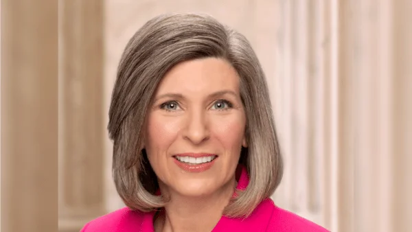 Senator Ernst names North Lumber & Home Center as Small Business of the Week