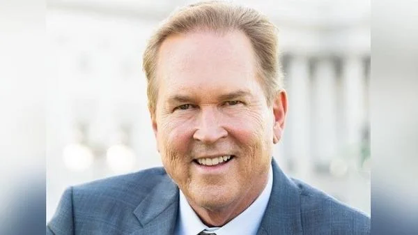 Buchanan begins final 100 days in office, highlights legislative record for Florida