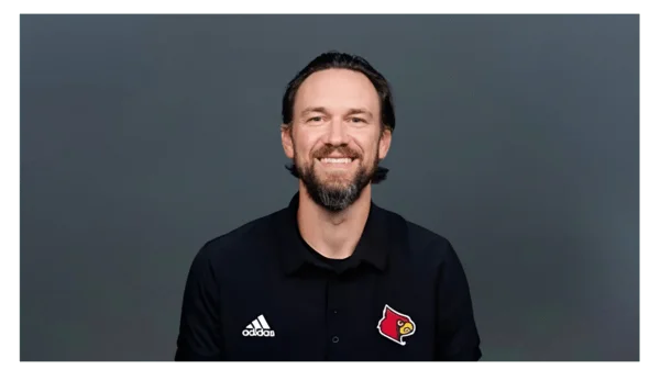 Louisville volleyball falls to Kentucky in four-set match in Lexington
